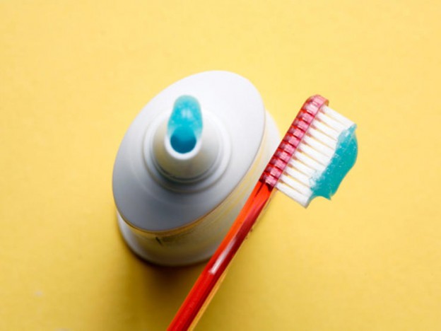How To Pick The Right Toothpase For Proper Dental Care