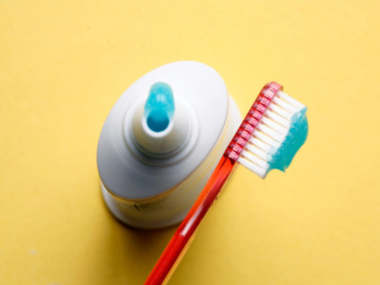 How-To-Pick-The-Right-Toothpase-For-Proper-Dental-Care