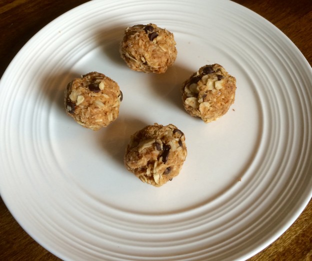 Healthy, No-Bake 10 Minute Protein Energy Balls