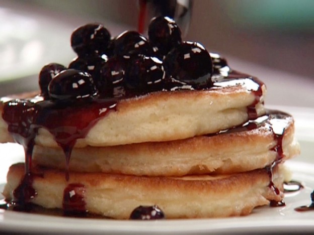 Pancakes Might Be The Answer To A Healthier Relationship