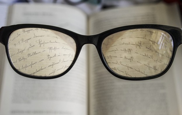 How To Tell If You Need Prescription Glasses For Night Driving
