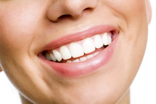 Teeth As Tools: The Dangers Of Using Your Teeth For Non-Food Items
