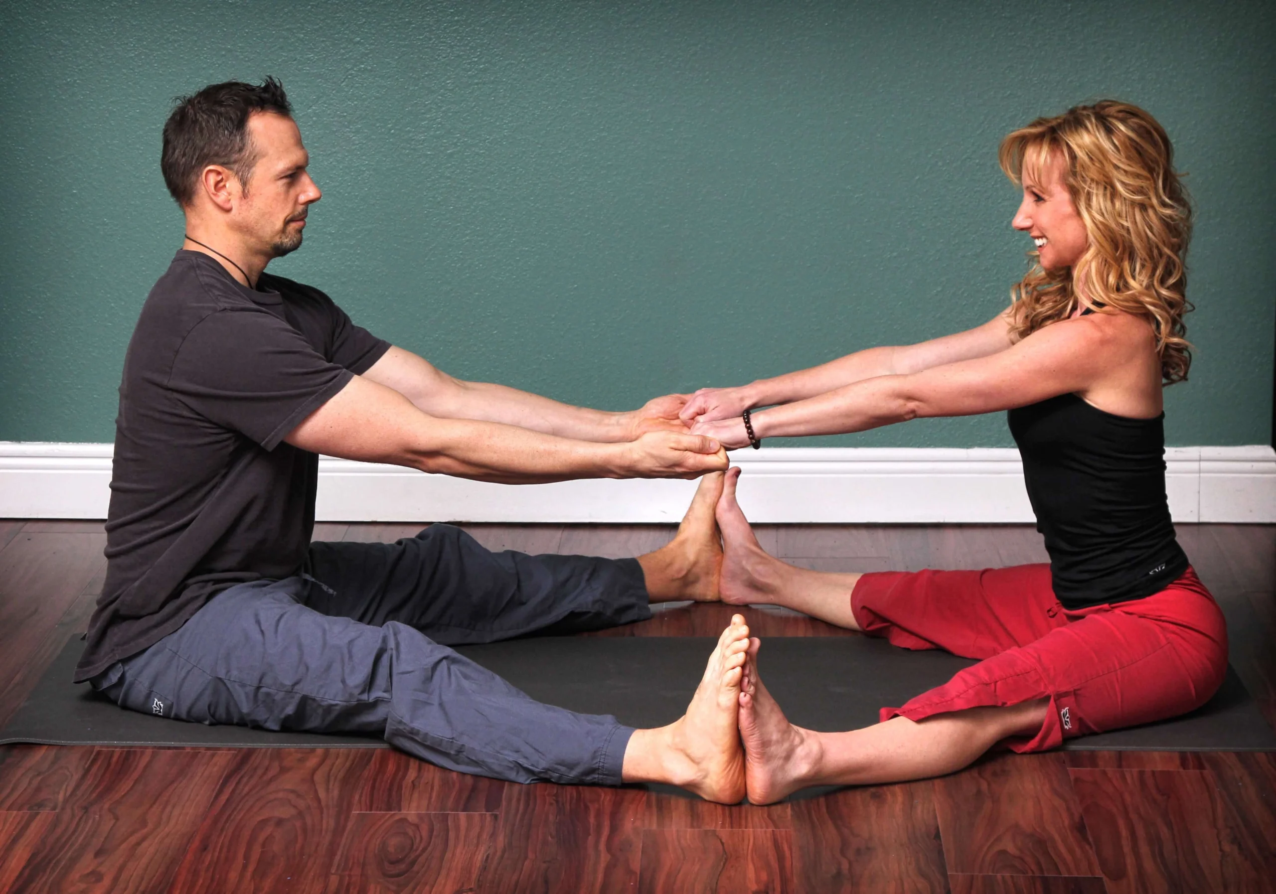 Strengthen Your Bond with These Couples Yoga Poses